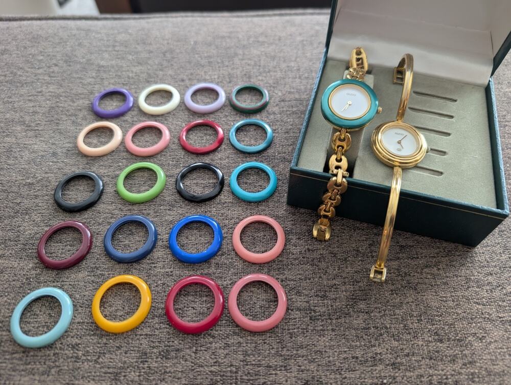 Gucci Vintage Interchangeable 23 Bezel Watch Set Lot of 2 Gold Tone Bangle Link